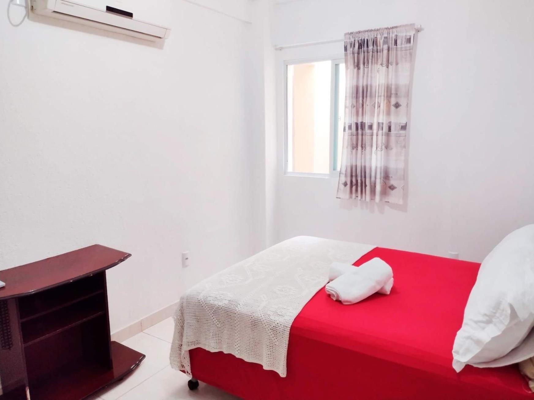 Residencial Lilly - Aptos De 1 E 2 Dorm. Флорианополис Экстерьер фото